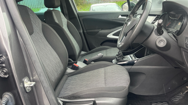 Vauxhall Crossland X 1.2T [110] SRi Nav 5dr [6 Spd] [S/S] Petrol Hatchback